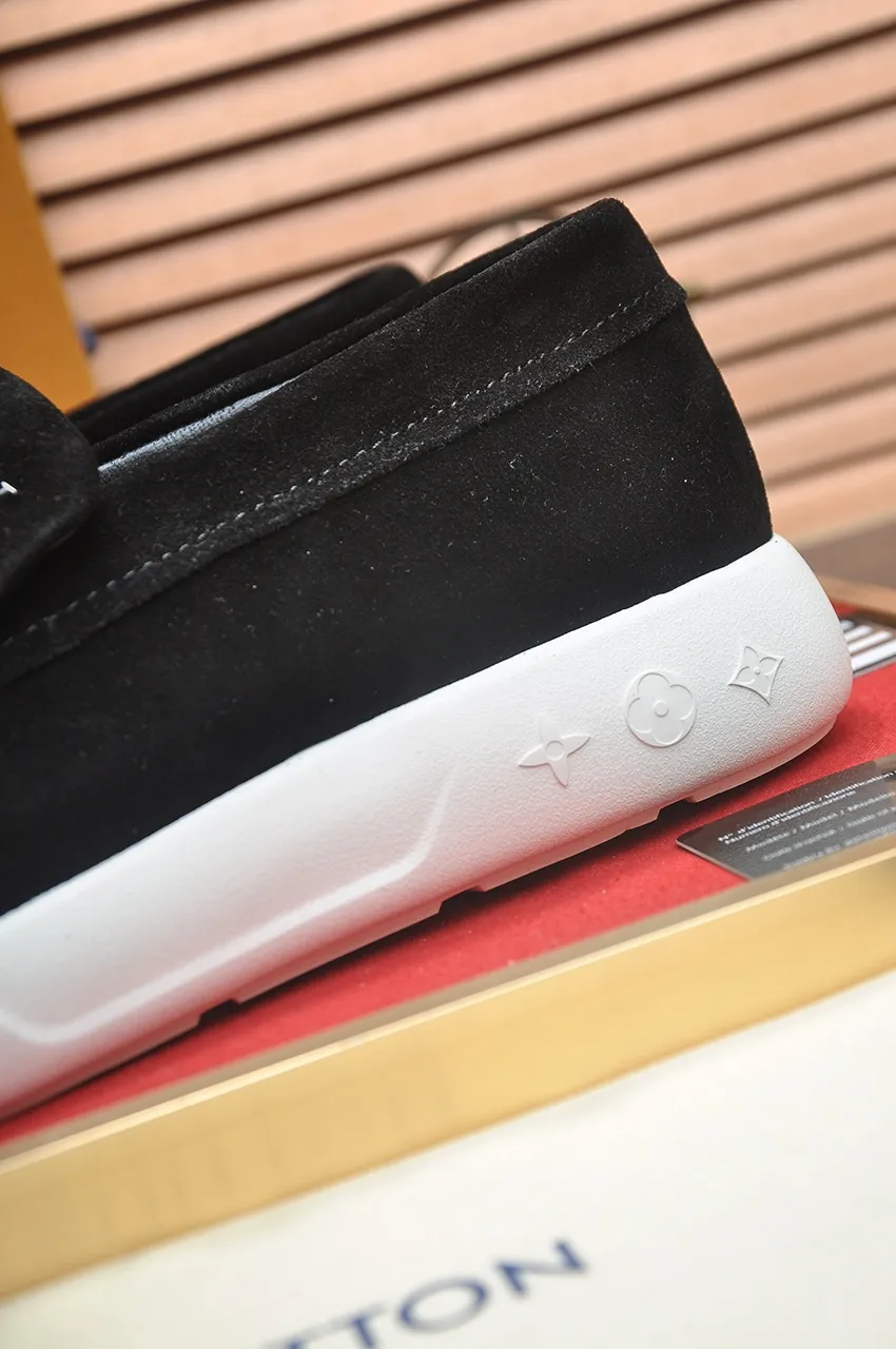 Men's men's shoes 💰700💶[LOUIS VUITTON] new original order 🍀LV Louis Vuitton * - top version of LV classic trendy shoes! Made of imported original LV fabric with rubber surface, breathable cowhide lining, and original wear-resistant rubber foam outsole! High quality products! The yardage is 38-44.